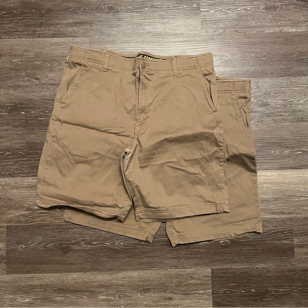 Lee Extreme Comfort Khaki Shorts (Multiple Available)